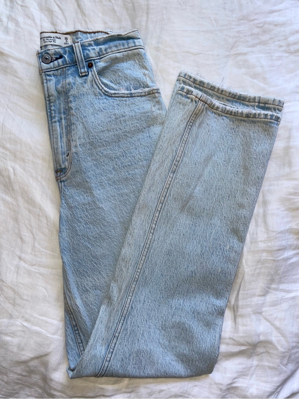 Abercrombie Curve Love Ultra High Rise 90s Straight Leg Jean